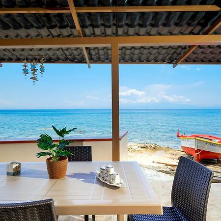 Вілла To Kyma - Seafront House Скала-Каллірахіс Екстер'єр фото