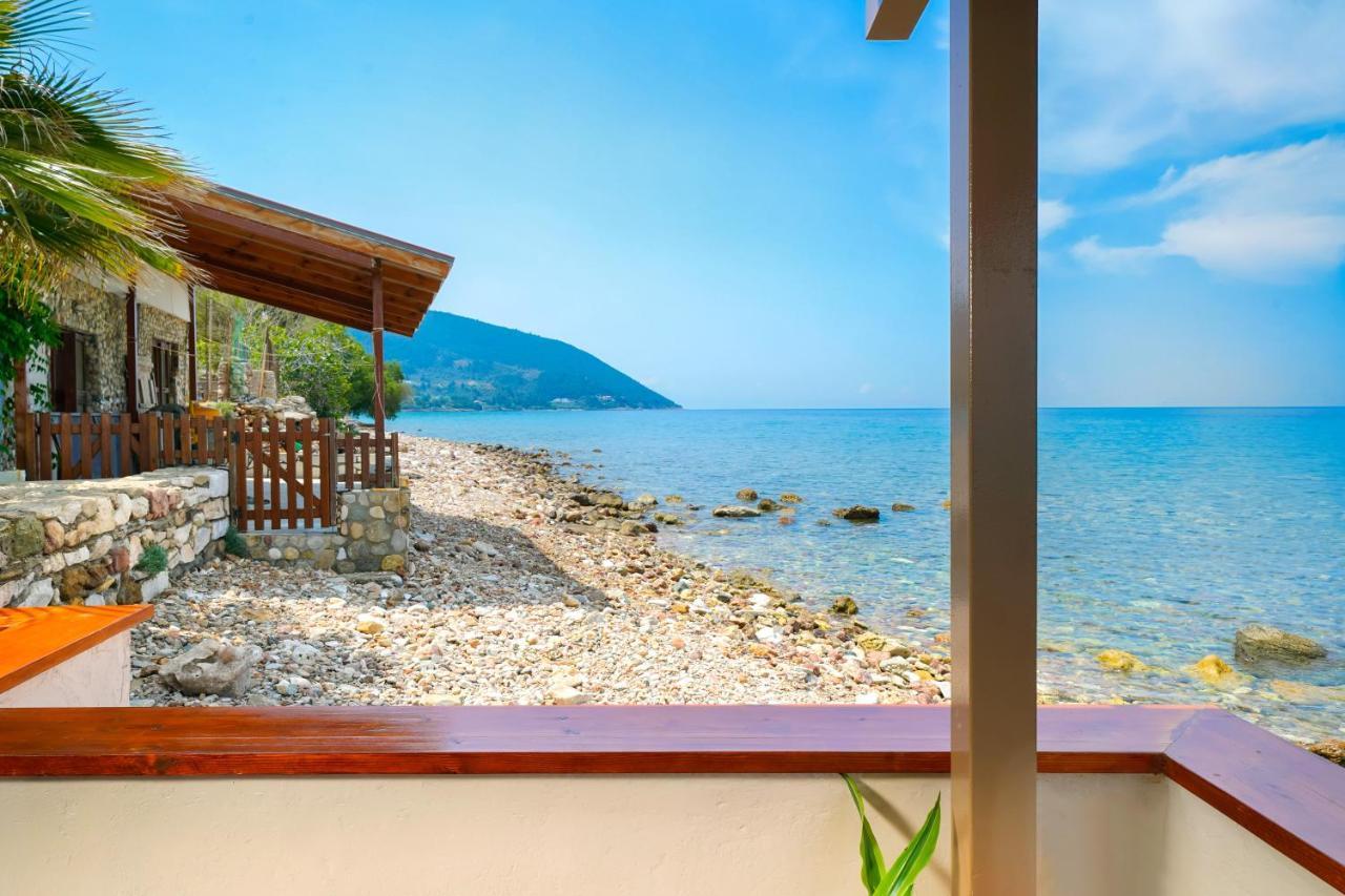 Вілла To Kyma - Seafront House Скала-Каллірахіс Екстер'єр фото