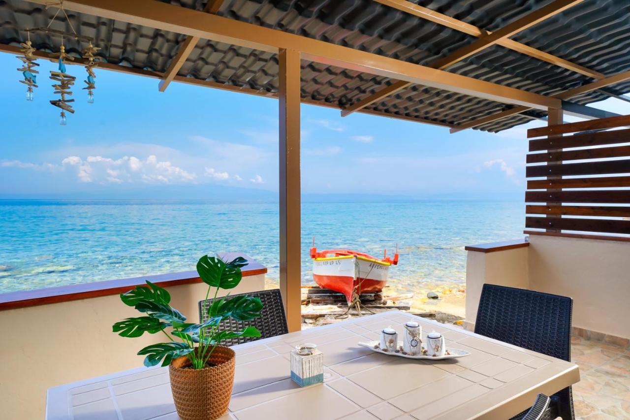 Вілла To Kyma - Seafront House Скала-Каллірахіс Екстер'єр фото